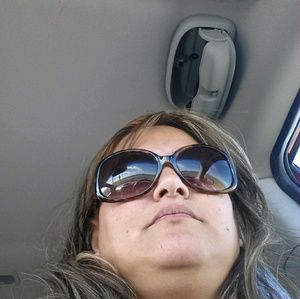 Meet your Posher, Maribel